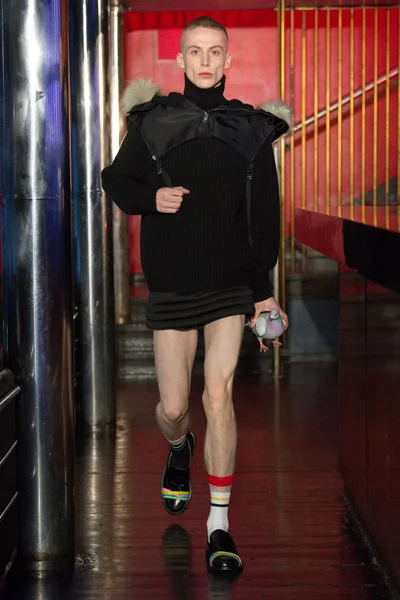 Look 2